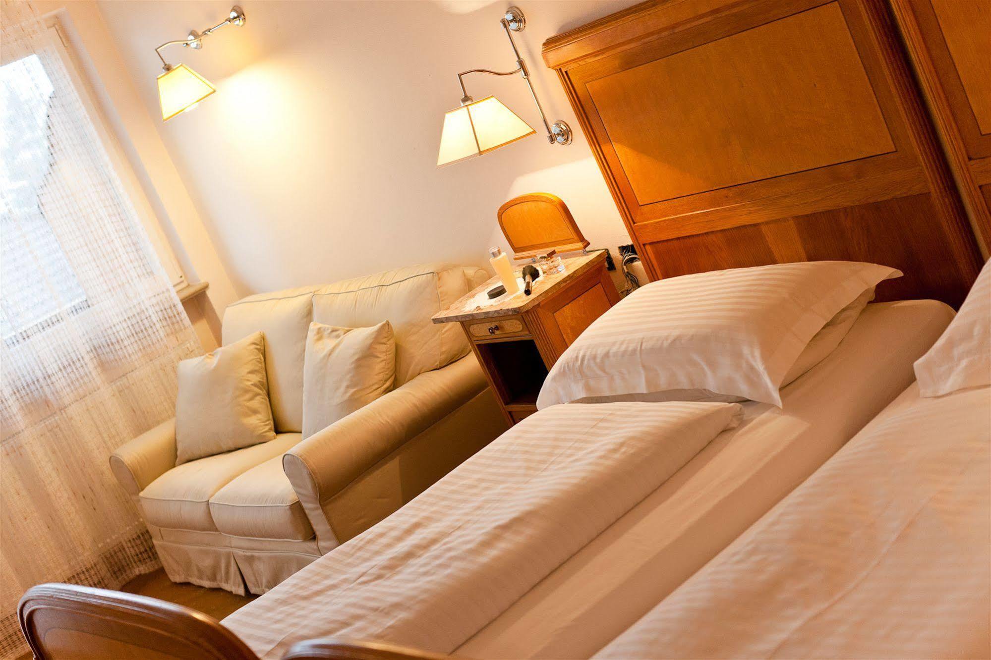 Hotel Aster Merano Kültér fotó