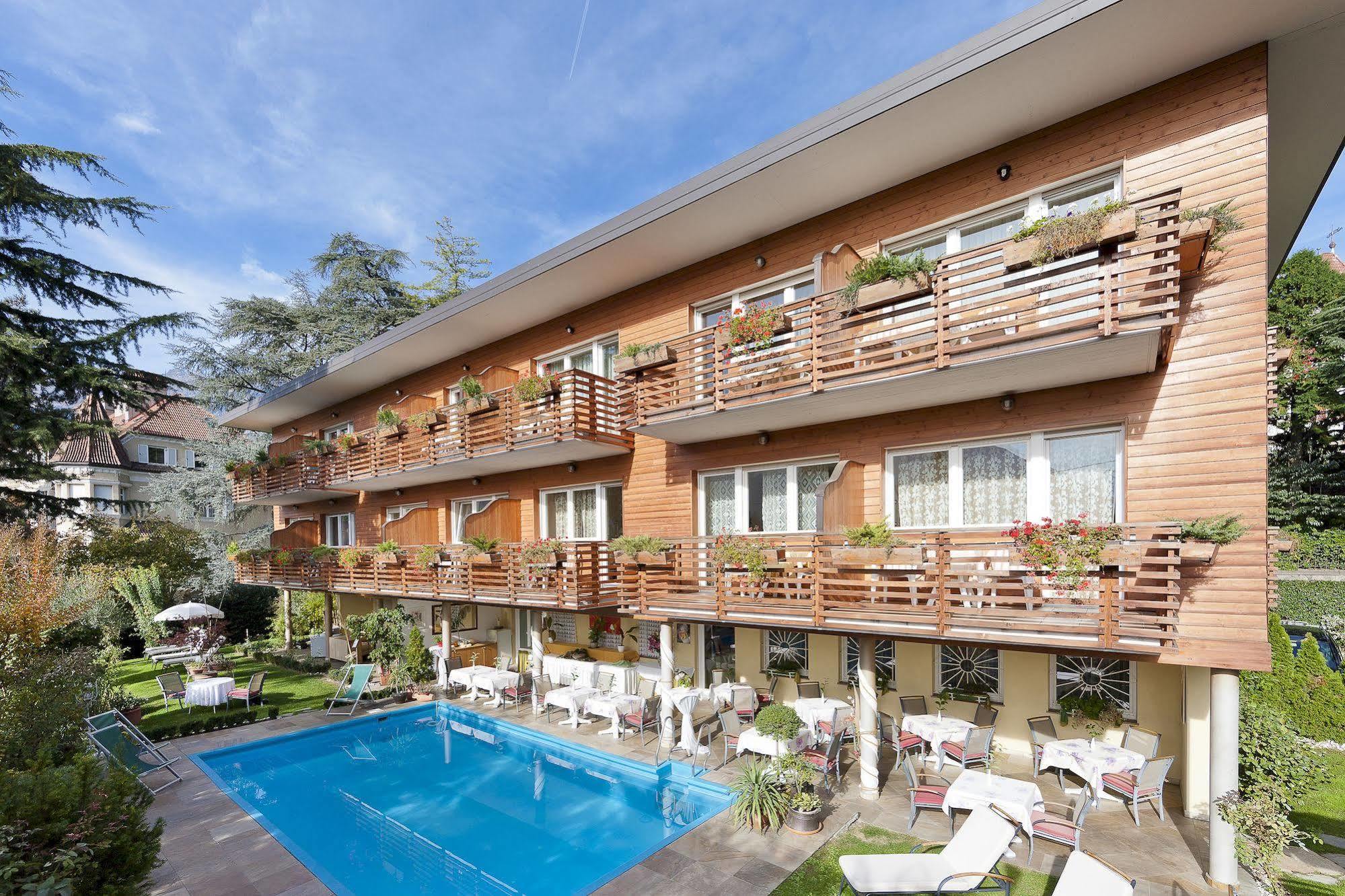 Hotel Aster Merano Kültér fotó