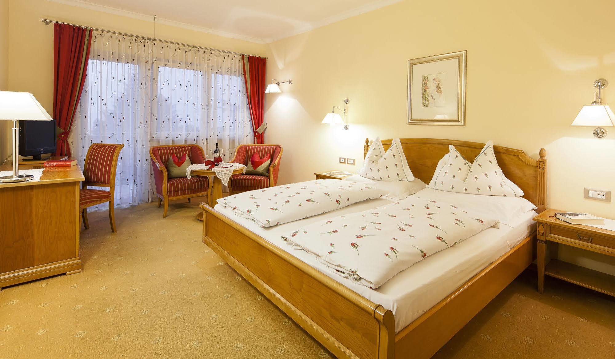 Hotel Aster Merano Kültér fotó